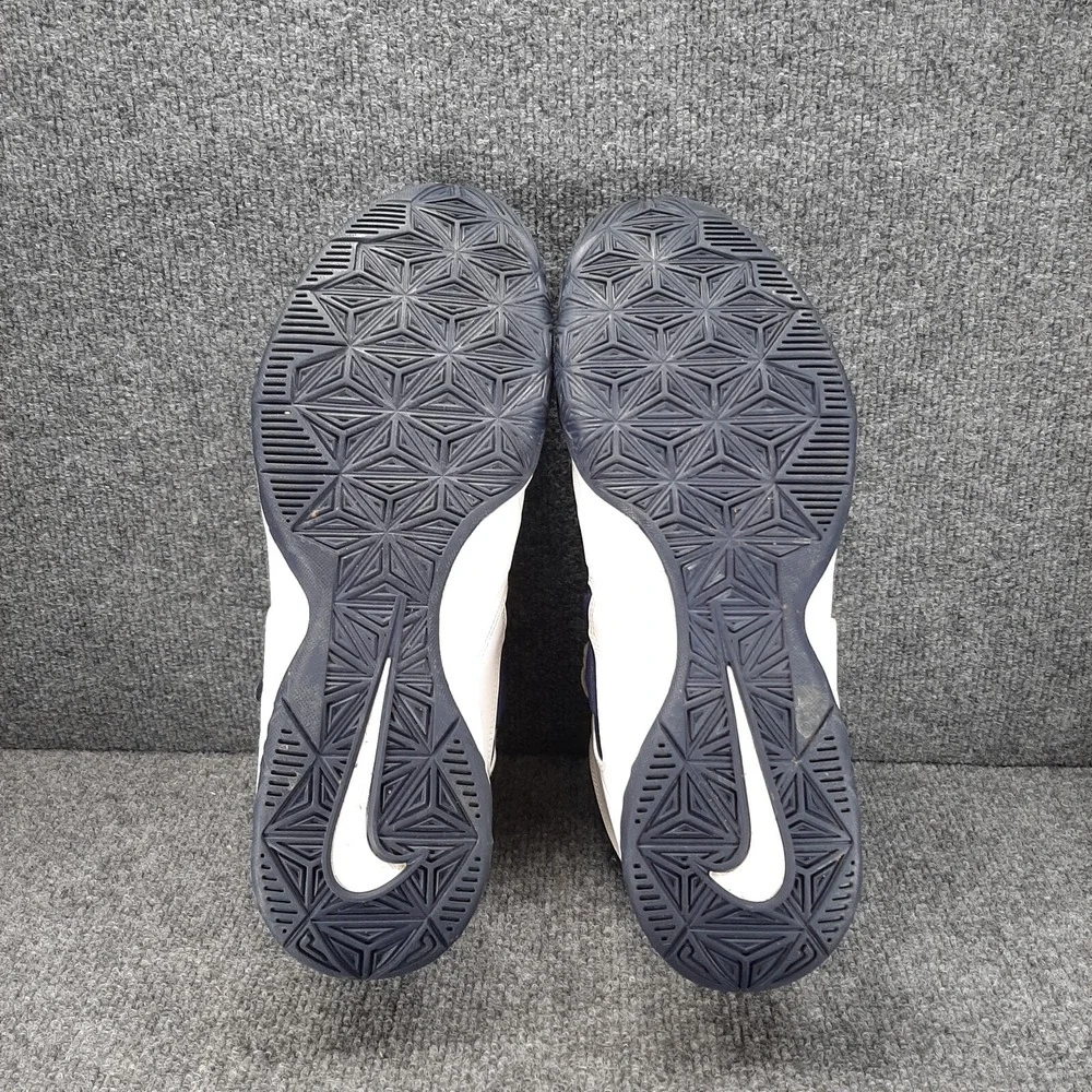 Nike LeBron James White Navy Blue Size 15 US Mens 599263-101